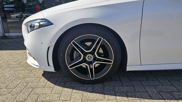 Mercedes-Benz A-KLASSE 180 Bns Solution AMG