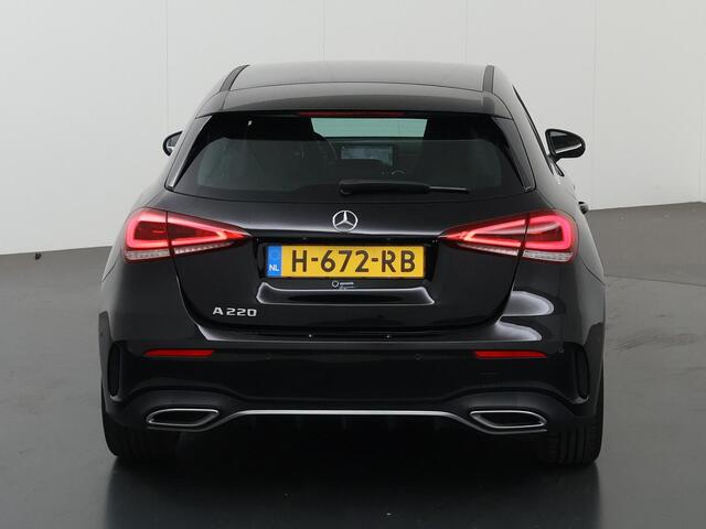 Mercedes-Benz A-KLASSE 220 Launch Edition | AMG | Widescreen | 19" lichtmetalen velgen |