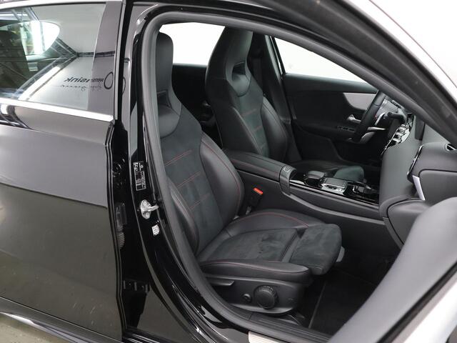Mercedes-Benz A-KLASSE 220 Launch Edition | AMG | Widescreen | 19" lichtmetalen velgen |
