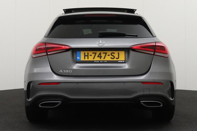 Mercedes-Benz A-KLASSE 180 Aut. AMG Night-Pakket Pano-dak Memory Camera