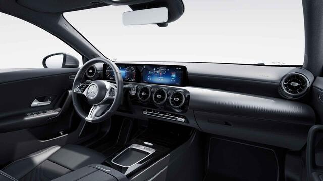 Mercedes-Benz A-KLASSE 180 Star Edition LIMITED | Achteruitrijcamera | MBUX | Led-koplampen | Stoelverwarming voor