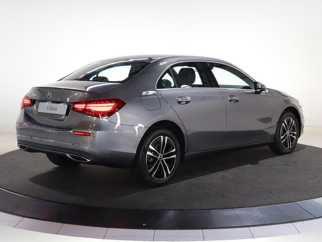 Mercedes-Benz A-KLASSE 250 e Star Edition Luxury Line LIMITED | DISTRONIC | Trekhaa | Dodehoekassistent