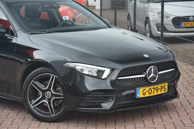 Mercedes-Benz A-KLASSE 180 Business Solution AMG | Widescreen | Panoramadak | Camera | DAB+ | NL auto!! |