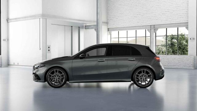 Mercedes-Benz A-KLASSE 180 Business Solution AMG | Panoramaschuifdak | AMG Line Plus | Night | Head-up display | Dodehoekassisten