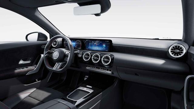 Mercedes-Benz A-KLASSE 180 Star Edition AMG Line | Achteruitrijcamera | LED-koplampen | Stoelverwarming voor