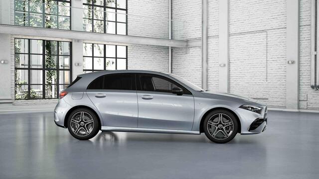 Mercedes-Benz A-KLASSE 250e Star Edition Luxury Line | Panoramaschuifdak | Night | Stoelverwarming voor | Achteruitrijcamera