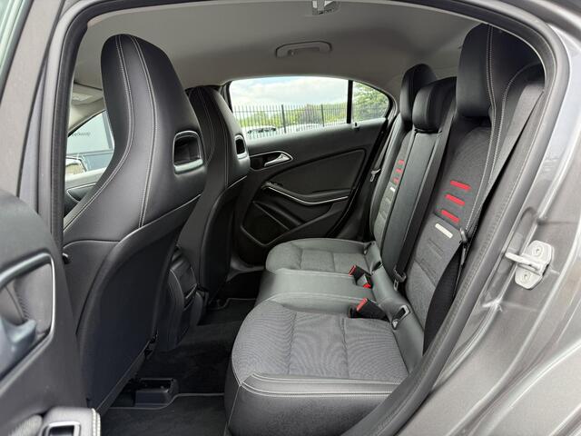 Mercedes-Benz A-KLASSE 180 Business Solution 2e Eigenaar,Navi,Clima,Camera,Cruise,Sportstoel,N.A.P,123pk,APK tot 07-2026