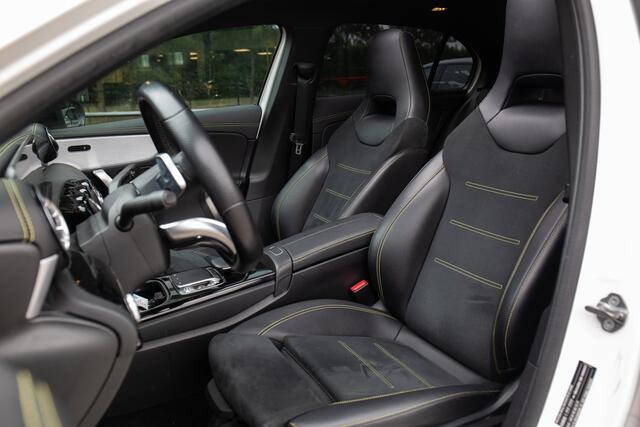 Mercedes-Benz A-KLASSE 200 Business Solution AMG Upgrade , Pano dak, Adap. cruise, Sfeerverlichting,