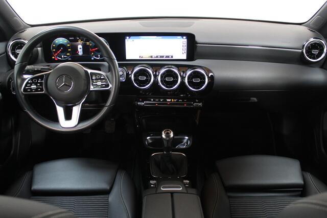 Mercedes-Benz A-KLASSE 200 | Camera | Clima | Stoelverwarming | 46DKM!
