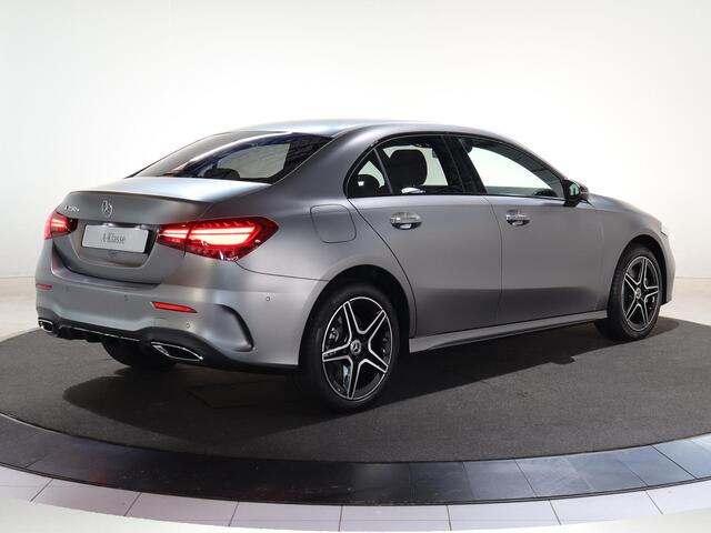 Mercedes-Benz A-KLASSE Limousine 250 e Star Edition Luxury Line LIMITED | Night | Distronic | Dodehoekassistent |