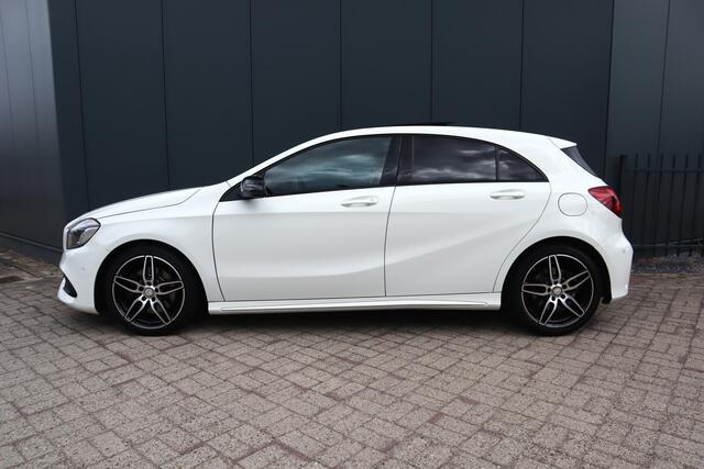 Mercedes-Benz A-KLASSE 220 4MATIC AMG Automaat Panoramadak Leder Navigatie Xenon Etc. Etc.