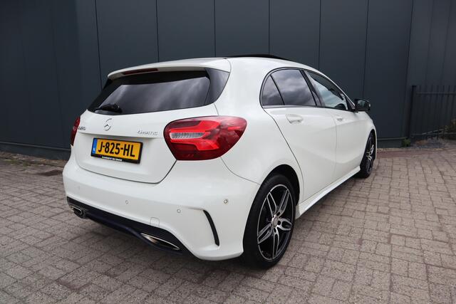 Mercedes-Benz A-KLASSE 220 4MATIC AMG Automaat Panoramadak Leder Navigatie Xenon Etc. Etc.