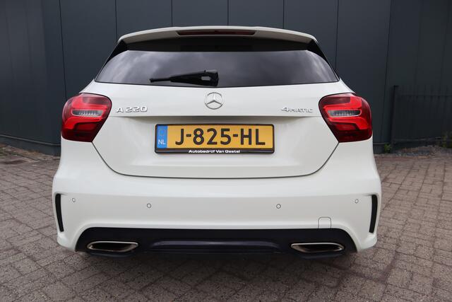 Mercedes-Benz A-KLASSE 220 4MATIC AMG Automaat Panoramadak Leder Navigatie Xenon Etc. Etc.