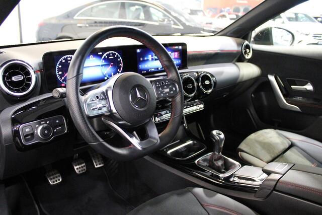 Mercedes-Benz A-KLASSE Hatchback 200 Line AMG