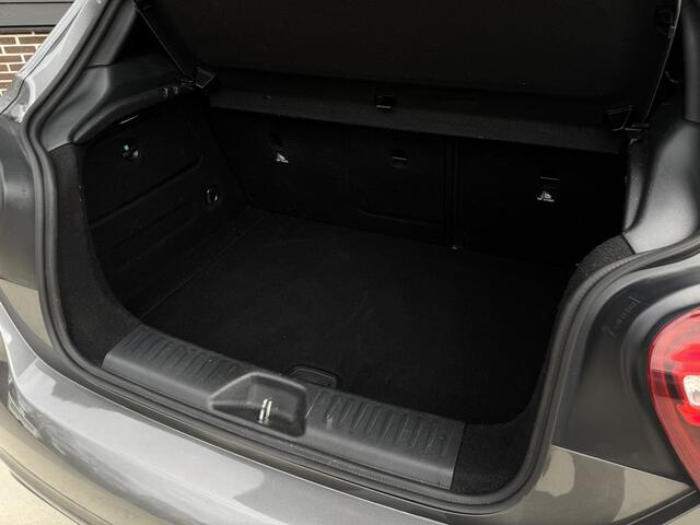 Mercedes-Benz A-KLASSE 180 AMG Night Edition Plus 2e eigenaar, 18 inch, onderh.historie