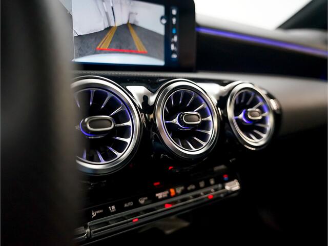 Mercedes-Benz A-KLASSE A 250 e AMG Line | Leder | Premium Plus | Rij-ass.