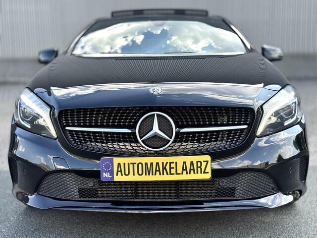 Mercedes-Benz A-KLASSE 180 Business Solution AMG PANO LED DEALEROND