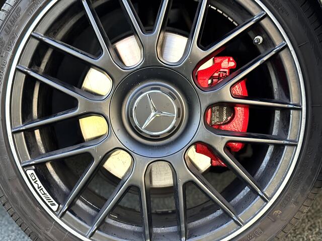 Mercedes-Benz A-KLASSE 180 Business Solution AMG PANO LED DEALEROND