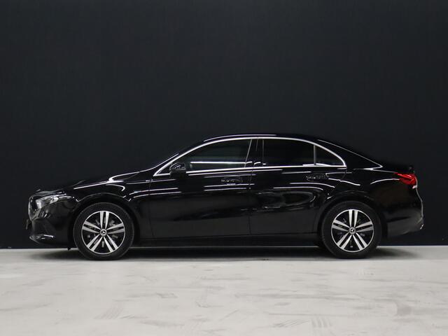 Mercedes-Benz A-KLASSE 250 e Luxury Limited Sport [SFEERVERLICHTING, CAMERA, VOL LEDER, STOELVERWARMING, PDC V+A, BLUETOOTH, CRUISE, CLIMATE, NIEUWSTAAT]