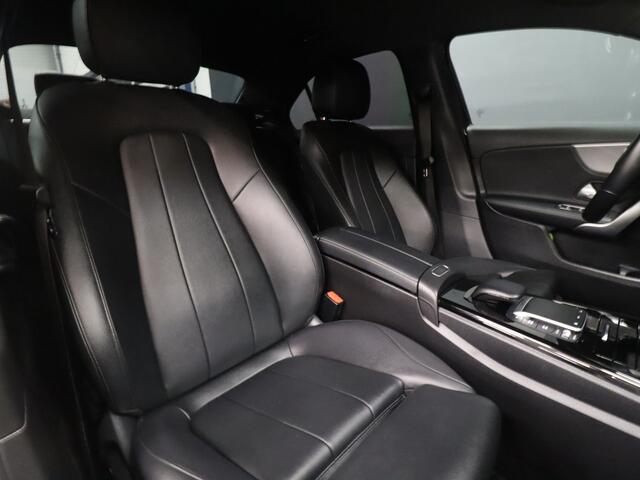Mercedes-Benz A-KLASSE 250 e Luxury Limited Sport [SFEERVERLICHTING, CAMERA, VOL LEDER, STOELVERWARMING, PDC V+A, BLUETOOTH, CRUISE, CLIMATE, NIEUWSTAAT]