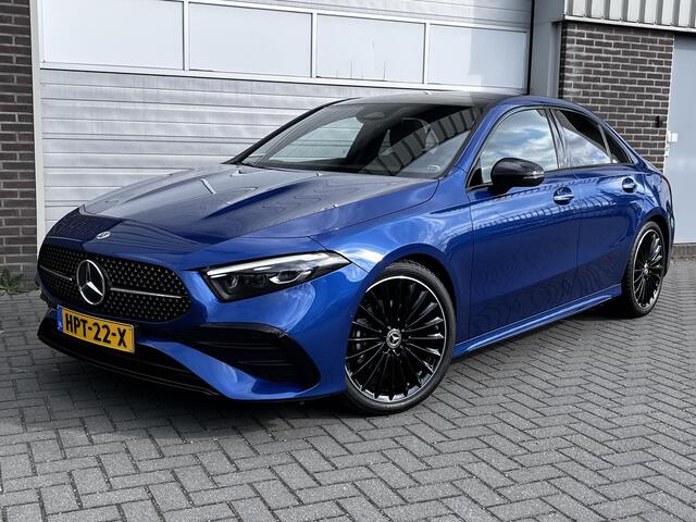 Mercedes-Benz A-KLASSE Limousine 180 Star Edition AMG | Bruin Interieur | Night Pakket | Panoramadak | MULTIBEAM LED Koplampen | Apple CarPlay | Android Auto | Sierdelen Lindehout Zwart | Sfeerverlichting | Stoelverwarming | Achteruitrijcamera