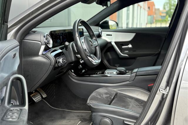 Mercedes-Benz A-KLASSE 250e AMG Line - Pano - Camera - Nightpakket - Widescreen - Stoelverwarming - Navi - Rijklaar