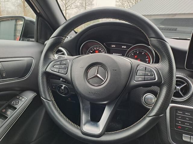 Mercedes-Benz A-KLASSE 180 Business Solution AMG | Automaat | LED | LMV | Camera | All-season |