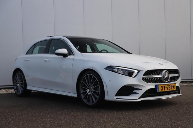 Mercedes-Benz A-KLASSE 200 AMG Pakket Panoramadak 19 inch Navigatie Clima Cruise Half Leder Full LED Stoelverwarming