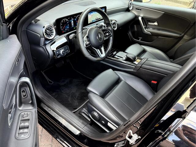 Mercedes-Benz A-KLASSE 250 e Business Solution Luxury Limited Widescreen, High-performance LED, Camera