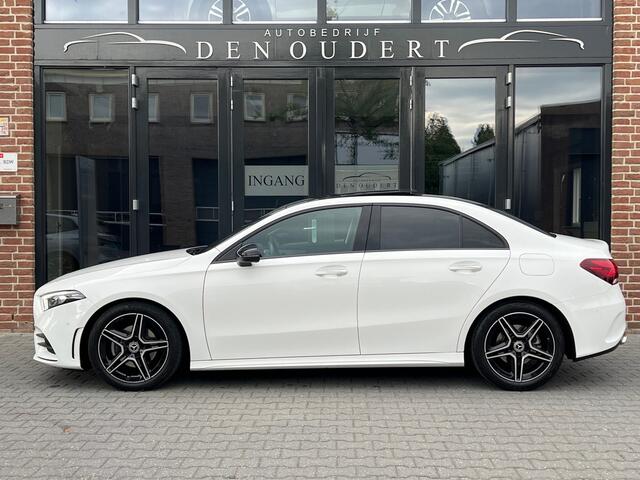 Mercedes-Benz A-KLASSE A 200 Solution AMG AUT / PANO / WIDESCREEN