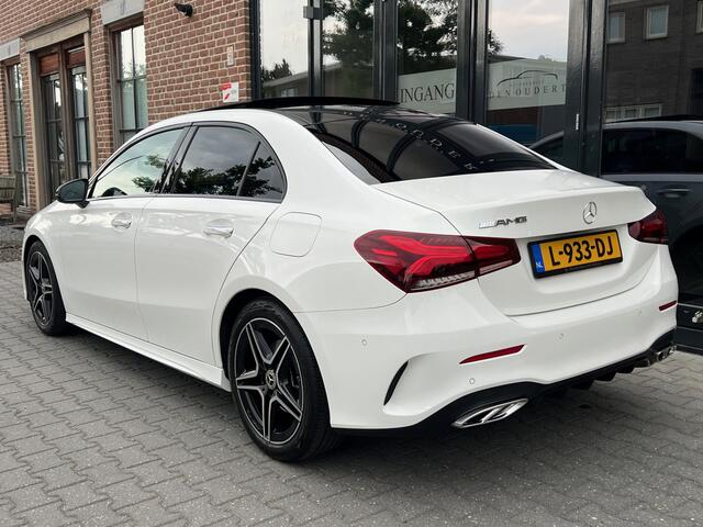 Mercedes-Benz A-KLASSE A 200 Solution AMG AUT / PANO / WIDESCREEN