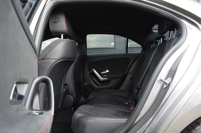 Mercedes-Benz A-KLASSE 200 Business Solution AMG | CAMERA | ORG. NL |