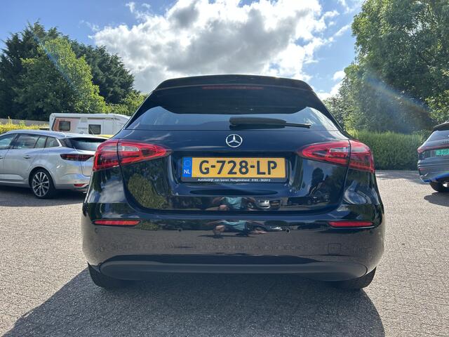 Mercedes-Benz A-KLASSE 180 Business Solution