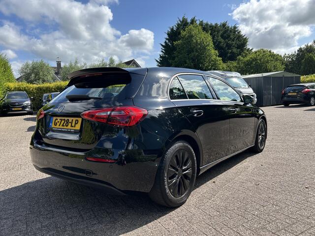 Mercedes-Benz A-KLASSE 180 Business Solution