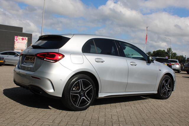Mercedes-Benz A-KLASSE 250e AUT8 AMG Limited NIGHT SFEER CARPLAY WIDESCREEN
