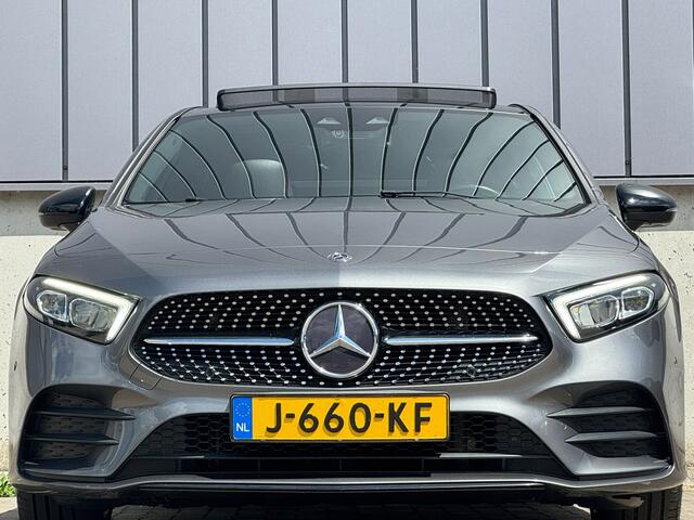 Mercedes-Benz A-KLASSE 200 163PK Automaat AMG Night Pano Sfeer Camera
