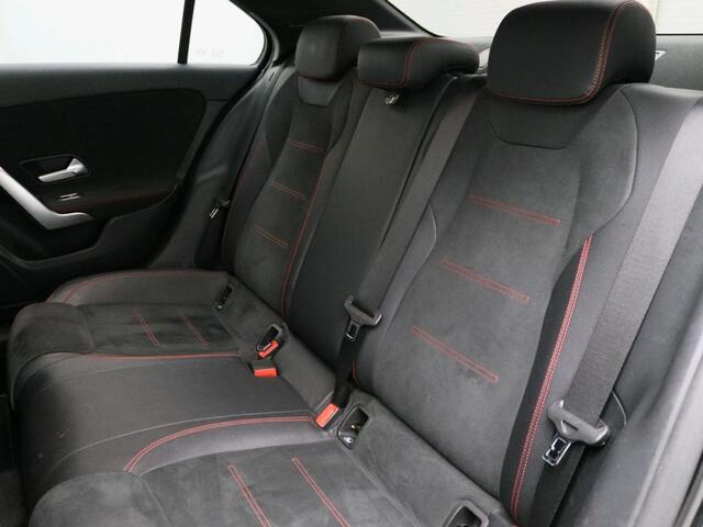 Mercedes-Benz A-KLASSE 180 Aut. Business Sol. AMG | Navi | Camera | Apple Carplay |