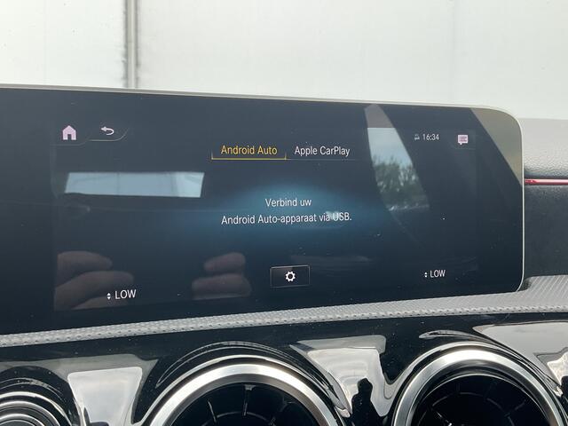 Mercedes-Benz A-KLASSE 160 Business Solution AMG Line Carplay Stoelverw Led NL-Auto 31.841KM!
