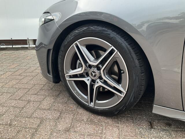Mercedes-Benz A-KLASSE 160 Business Solution AMG Line Carplay Stoelverw Led NL-Auto 31.841KM!