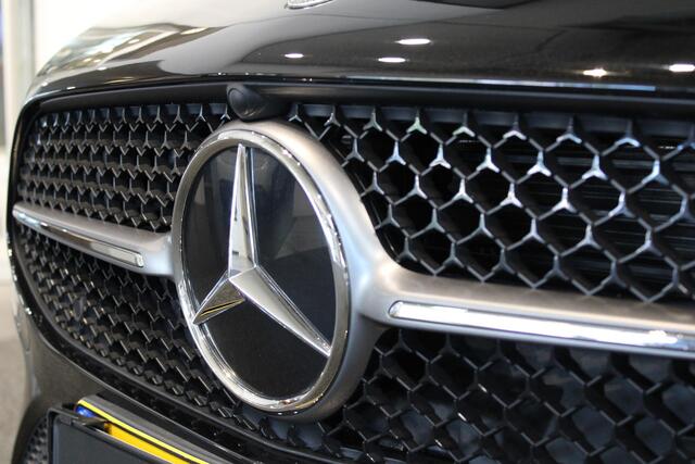 Mercedes-Benz A-KLASSE Limousine 250 e Business Line Panorama dak