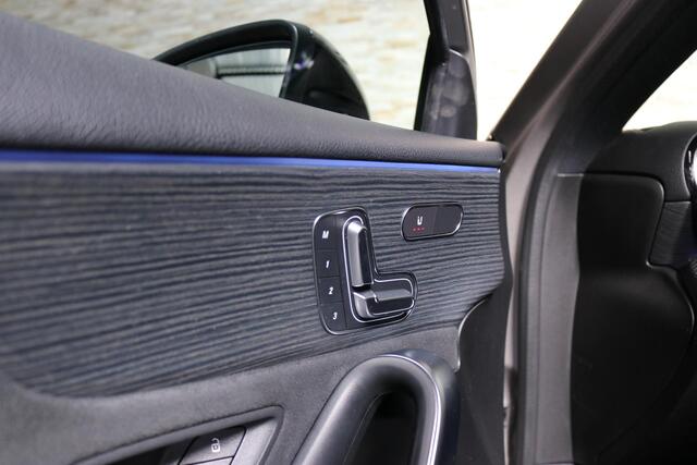 Mercedes-Benz A-KLASSE 200 | AMG | MEMORY | PANO | CAMERA | SFEERVERLICHTING | MULTIBEAM LED |