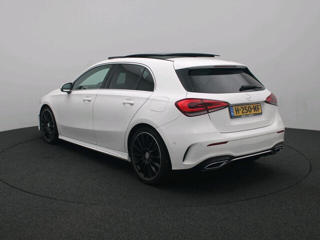 Mercedes-Benz A-KLASSE 180 Business Solution AMG AMG Line | Night Paket | Panorama Schuif-Kanteldak | 19 Inch AMG Velgen. Inclusief 48 maanden MB Certified garantie voor Europa.