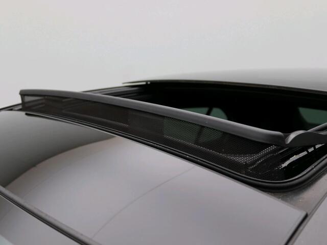 Mercedes-Benz A-KLASSE 180 Business Solution AMG AMG Line | Night Paket | Panorama Schuif-Kanteldak | 19 Inch AMG Velgen. Inclusief 48 maanden MB Certified garantie voor Europa.