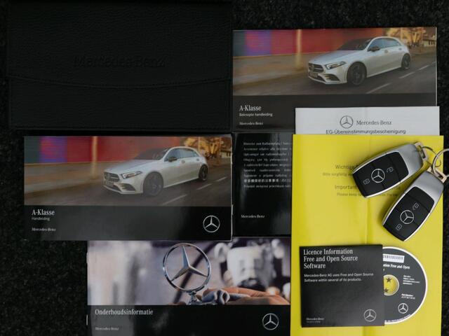 Mercedes-Benz A-KLASSE 180 Business Solution AMG AMG Line | Night Pakket | Panorama Schuif-Kanteldak | Sfeerverlichting | Ledkoplampen. Inclusief 48 maanden MB Certified garantie voor Europa.