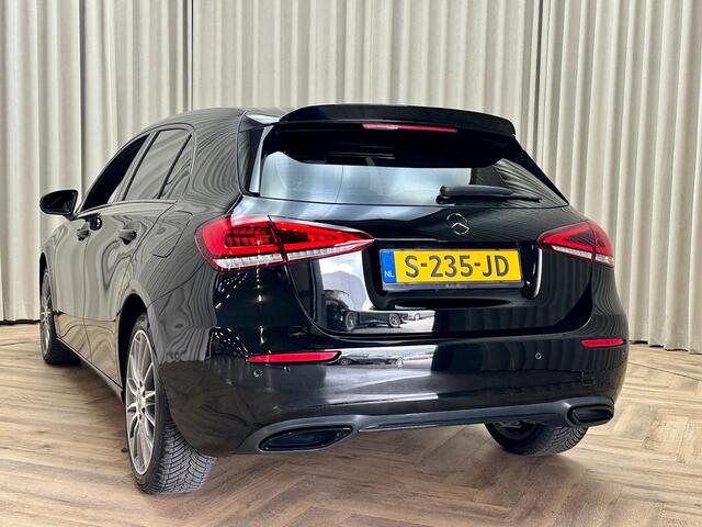 Mercedes-Benz A-KLASSE 200 Business Plus *Camera V+A* Widescreen, Ambient Light, Sportstoel + Stoelverw., Privacy Glass, Panamericana