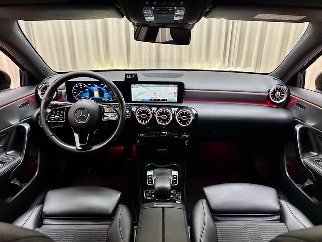 Mercedes-Benz A-KLASSE 200 Business Plus *Camera V+A* Widescreen, Ambient Light, Sportstoel + Stoelverw., Privacy Glass, Panamericana