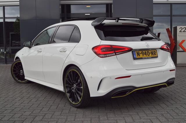 Mercedes-Benz A-KLASSE 250 AMG Edition 224pk/ Panodak/ Navi /360gr Camera / Burmeister/Sfeerverl.
