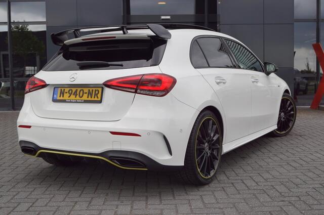 Mercedes-Benz A-KLASSE 250 AMG Edition 224pk/ Panodak/ Navi /360gr Camera / Burmeister/Sfeerverl.
