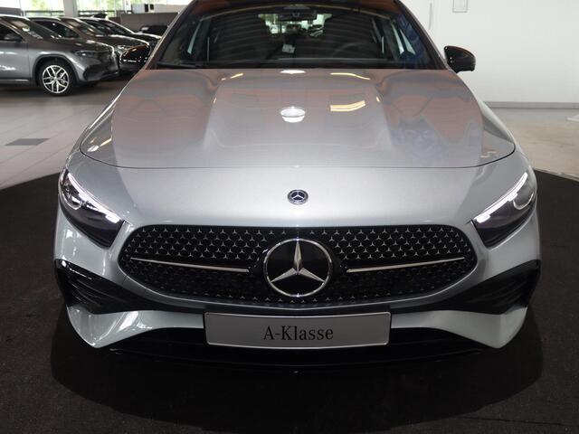 Mercedes-Benz A-KLASSE 180 Business Solution AMG | Panoramaschuifdak | Nightpakket | AMG Line Plus | Head-up display | 360° camera