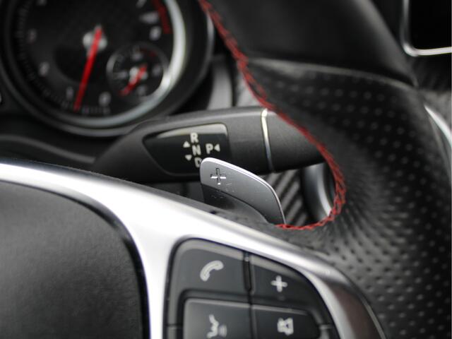 Mercedes-Benz A-KLASSE 180 AMG Night Edition Plus /NAVI/Camera/PDC/Leder/18'LM/Dynamic Select/Cruise control/Climate/ISOFIX!
